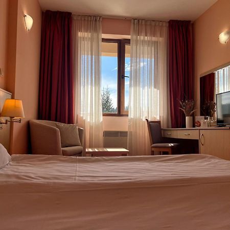 Hotel Orpheus - Casino And Spa Pamporovo Kültér fotó