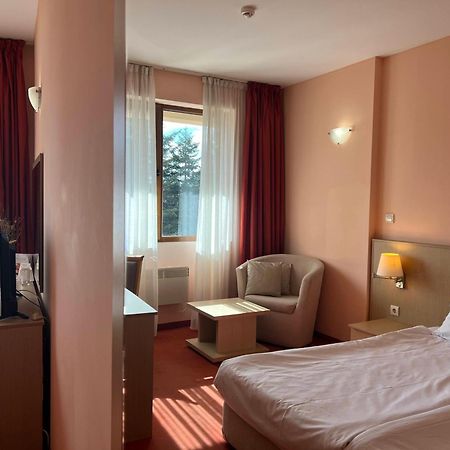Hotel Orpheus - Casino And Spa Pamporovo Kültér fotó