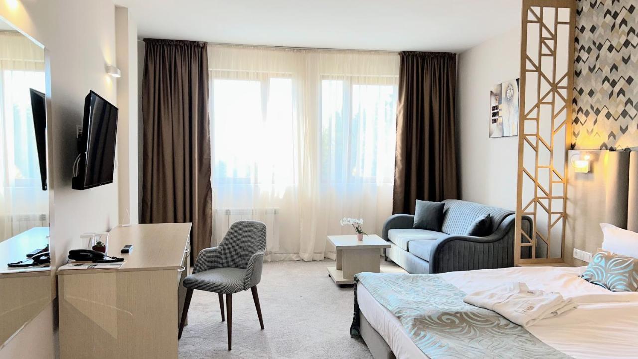 Hotel Orpheus - Casino And Spa Pamporovo Kültér fotó