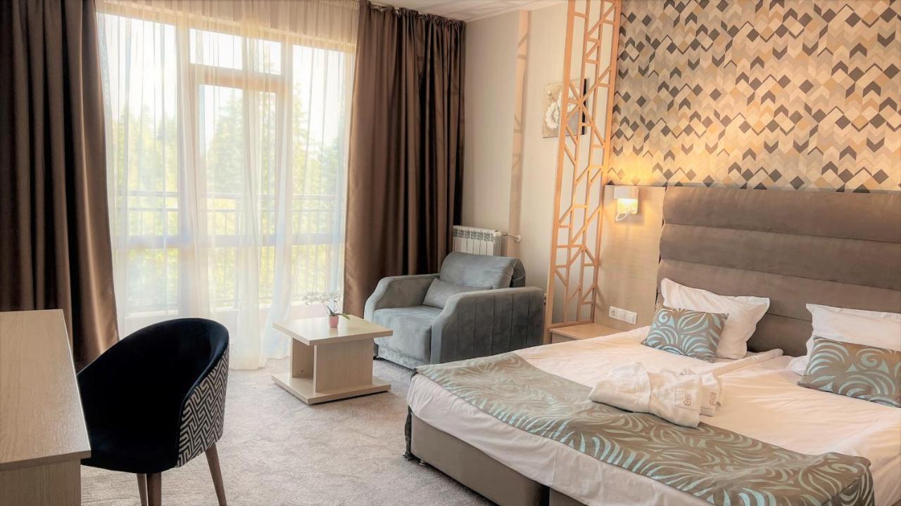 Hotel Orpheus - Casino And Spa Pamporovo Kültér fotó