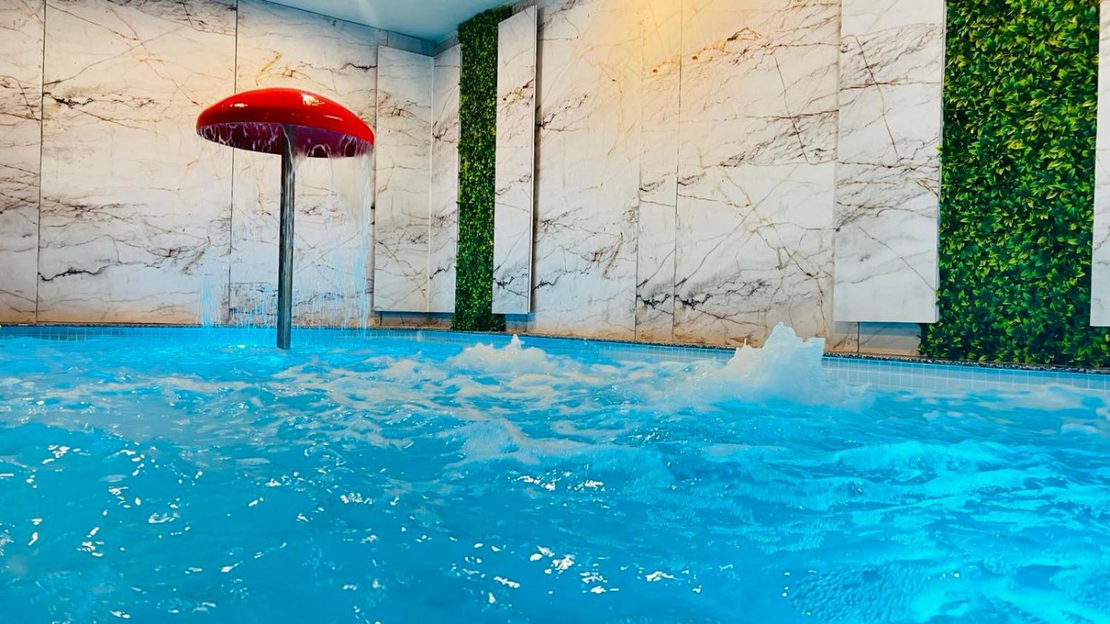 Hotel Orpheus - Casino And Spa Pamporovo Kültér fotó