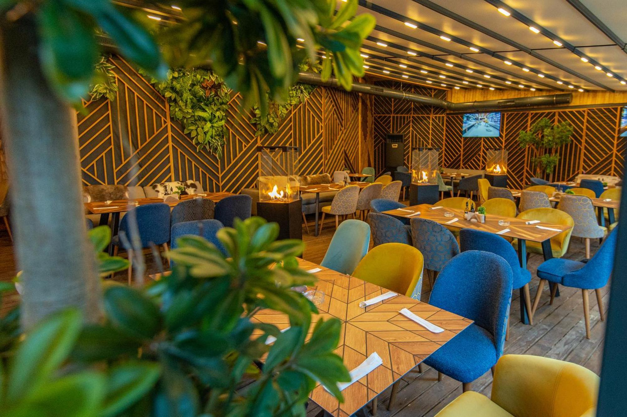 Hotel Orpheus - Casino And Spa Pamporovo Kültér fotó