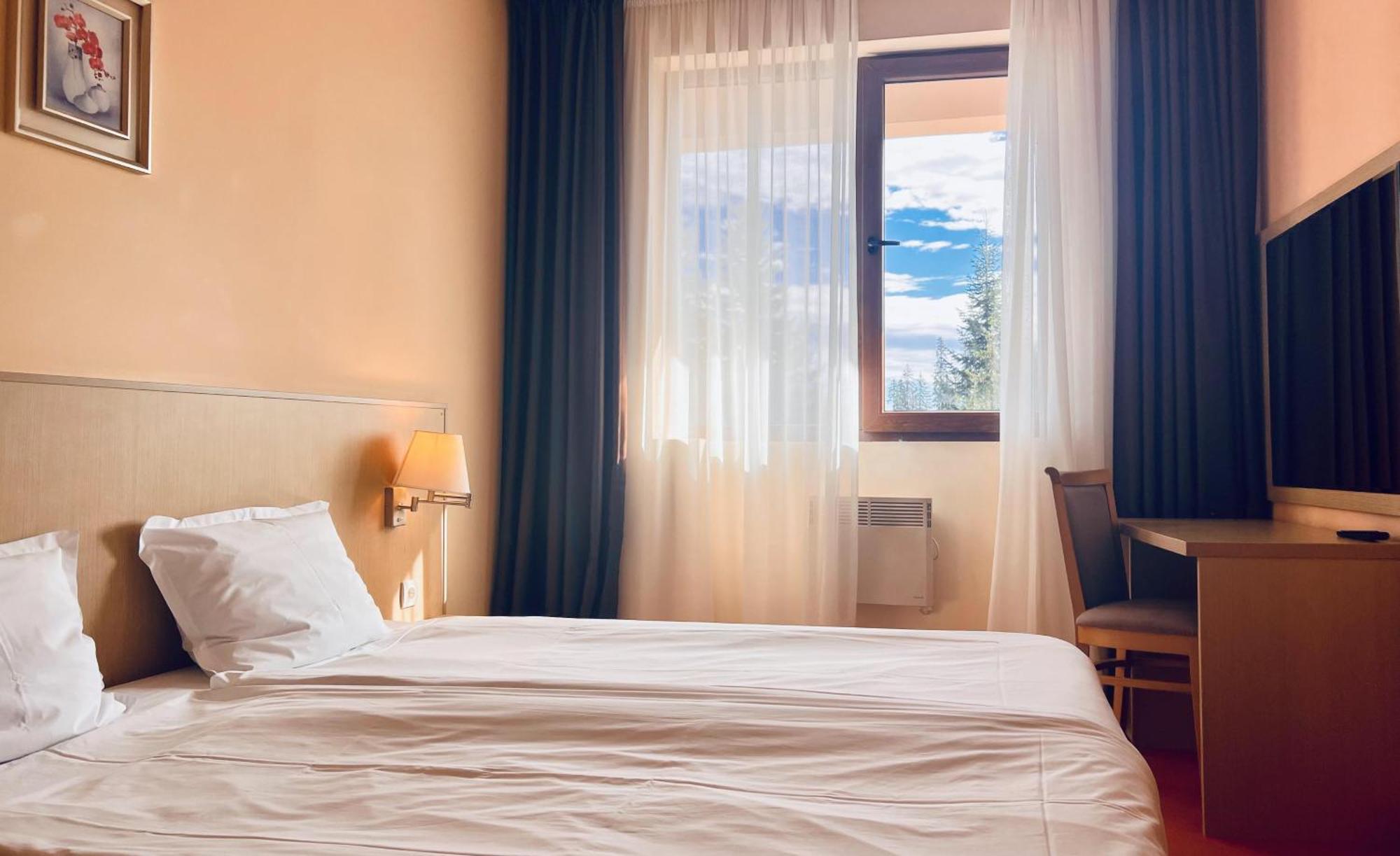 Hotel Orpheus - Casino And Spa Pamporovo Kültér fotó