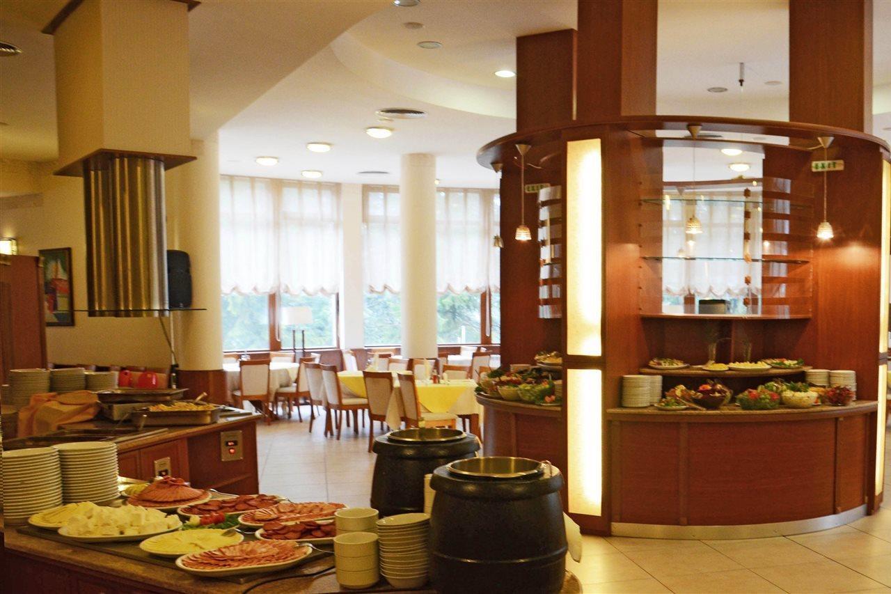 Hotel Orpheus - Casino And Spa Pamporovo Kültér fotó